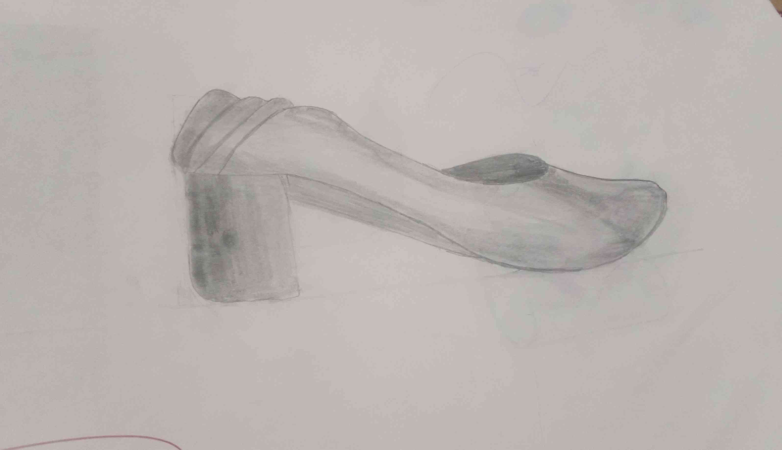 کفش معلممه تو کلاس طراحیش کردم چطوره
معلمم کفششو از پاش در آورد گفت بکشیم😂😂😂😂😂😂