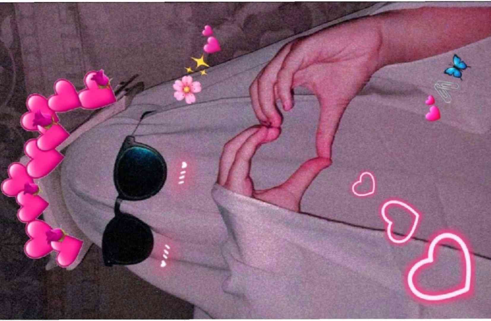 امتحان ها تموم شدهورااااااااااااااااااااااااااااااااااااااااااااااااااااااآاااآااااااا
برید آماده شید وقتی که مامانتون یک دست شلاگ و دست دیگش کاغذی که انگار از جنگ اومده رو تودستاش بگیره و به سمت شما بیاد 
امیدوارم موفق باشین
:)