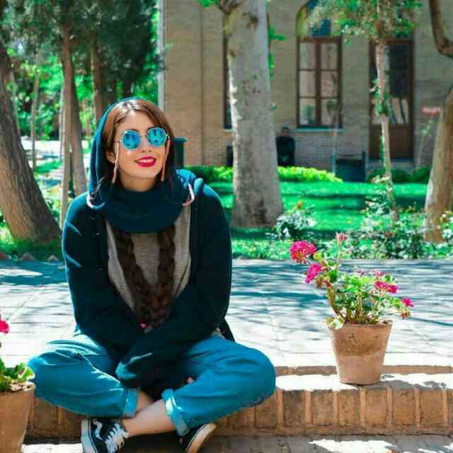 مهنا حسینی